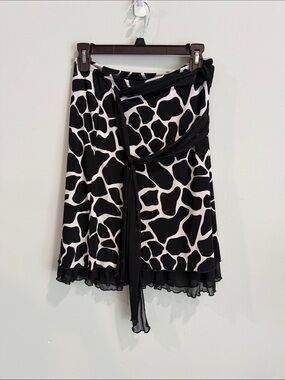 Wrapper Black and White Printed Tie-Waist Midi Skirt